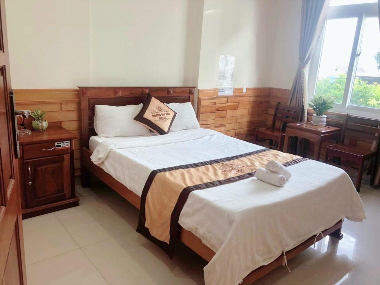 Hoang Gia Bao Kon Tum Hotel ภายนอก รูปภาพ